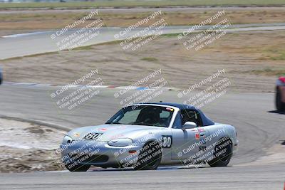 media/May-01-2022-CalClub SCCA (Sun) [[03a481c204]]/Group 5/Race (Offramp)/